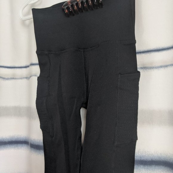 Fabletics SculptKnit Pocket Leggings - Picture 2 of 2